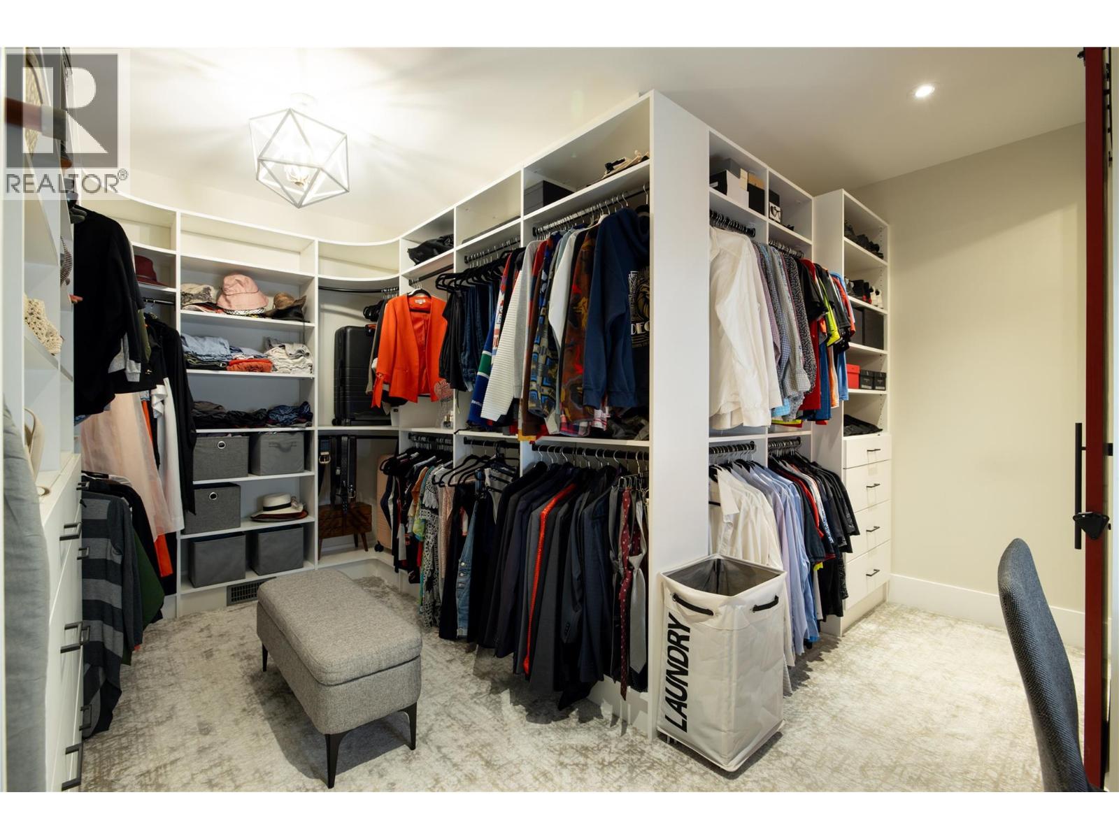 605 Clifton Court - 32