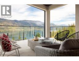 5pc Ensuite bath - 605 Clifton Court, Kelowna, BC V1V0B7 Photo 11
