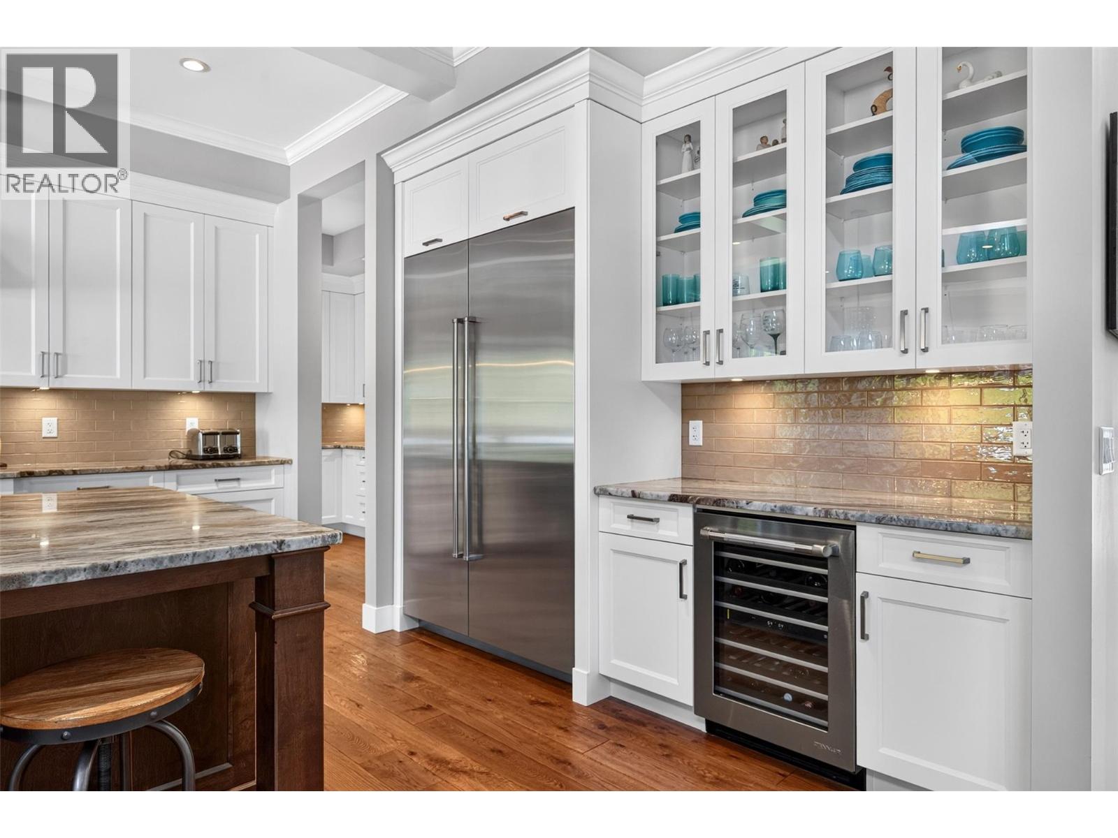 438 Farris Road - 14