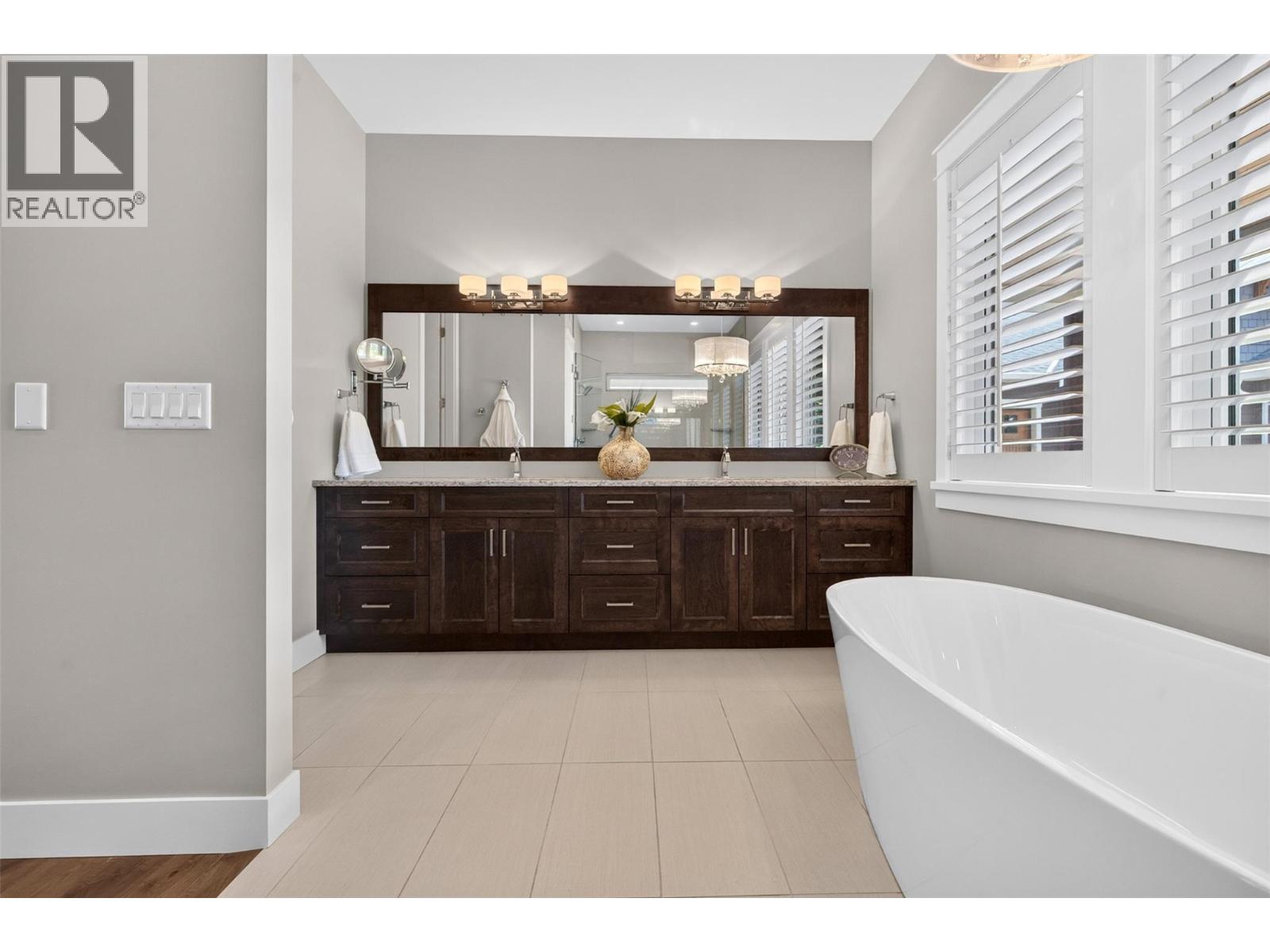 438 Farris Road - 28