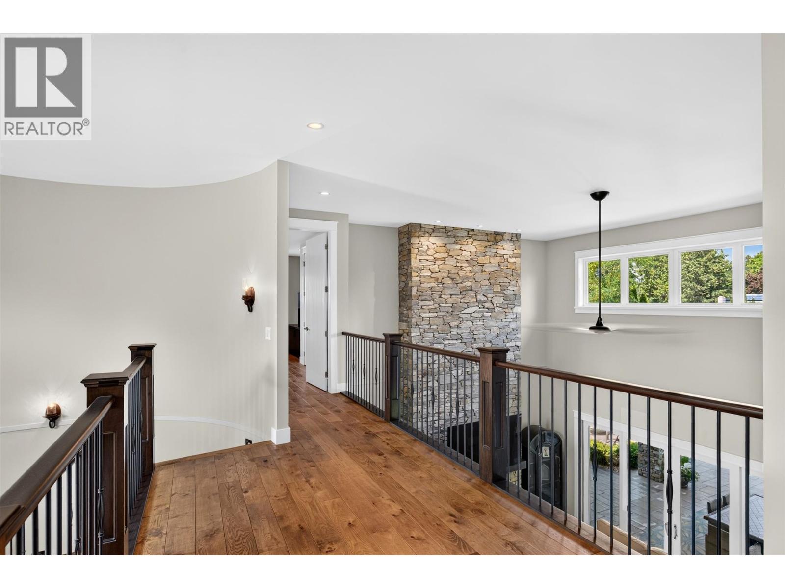 438 Farris Road - 32