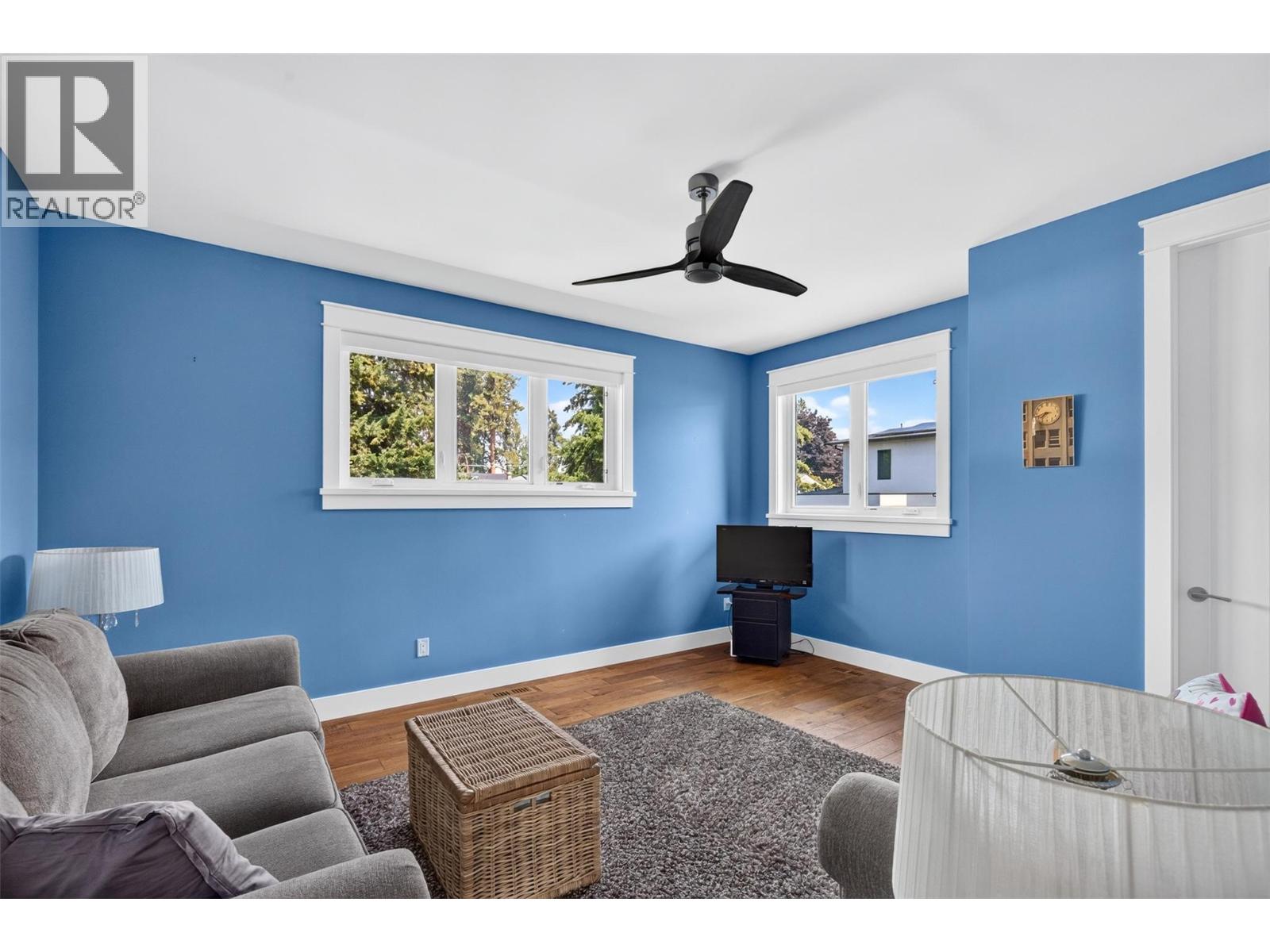 438 Farris Road - 35