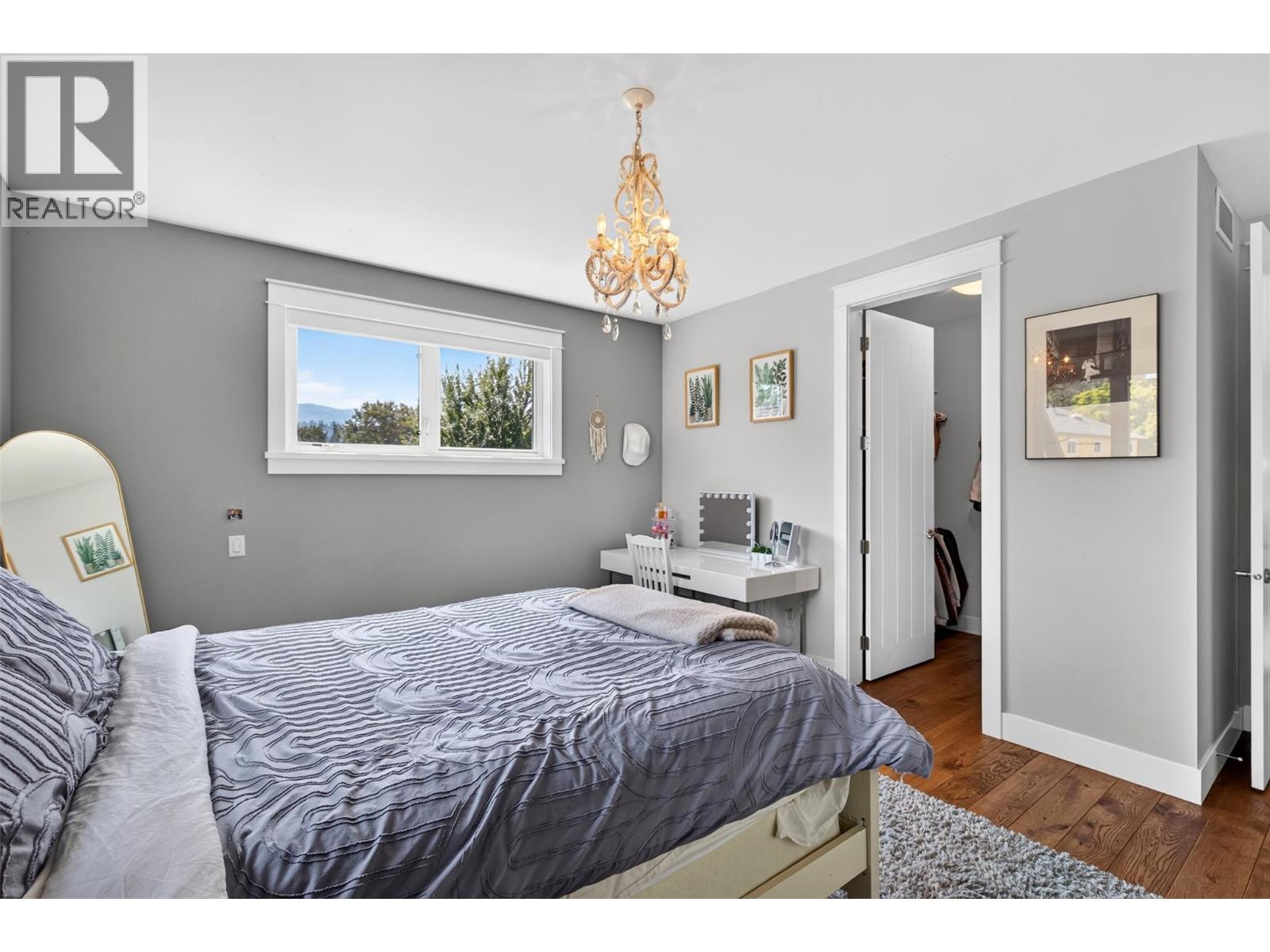 438 Farris Road - 38