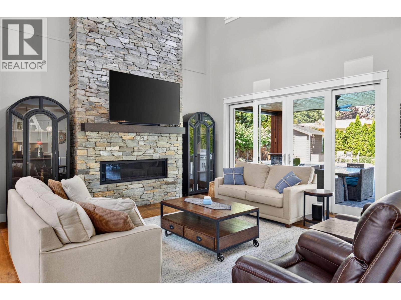 438 Farris Road - 4