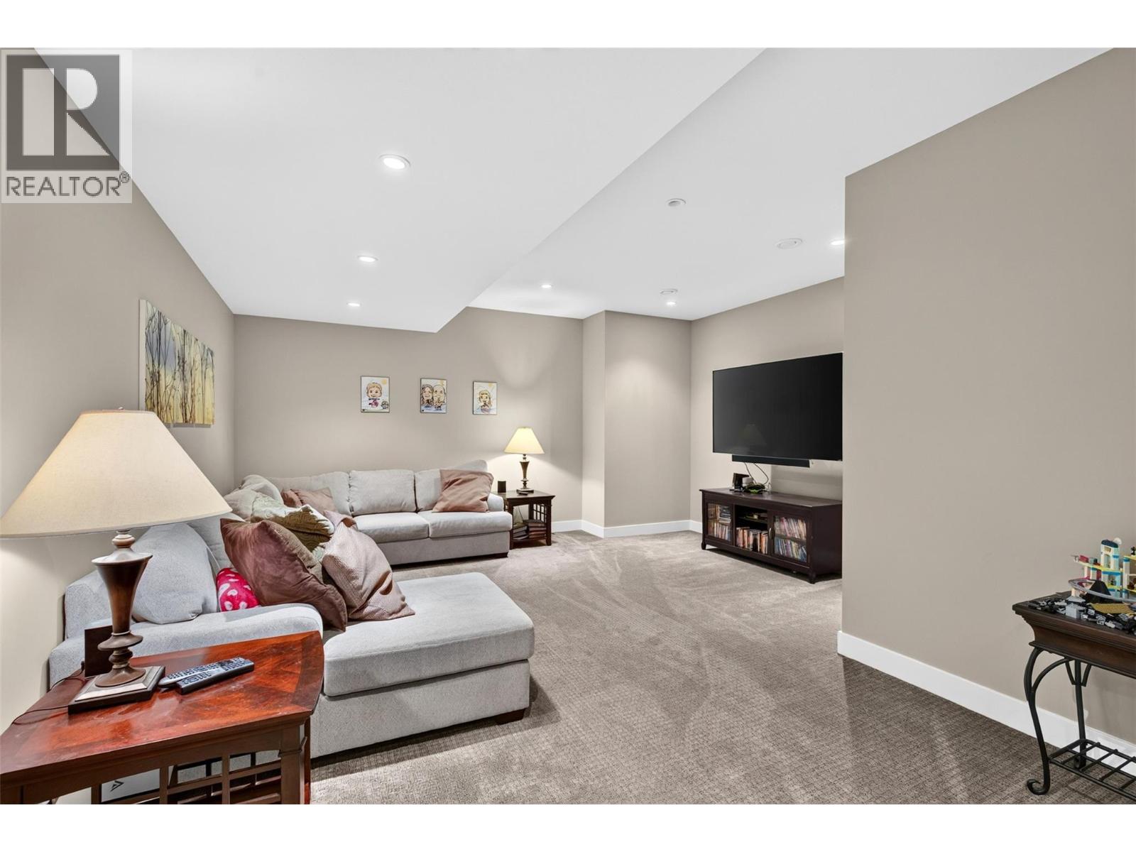 438 Farris Road - 43