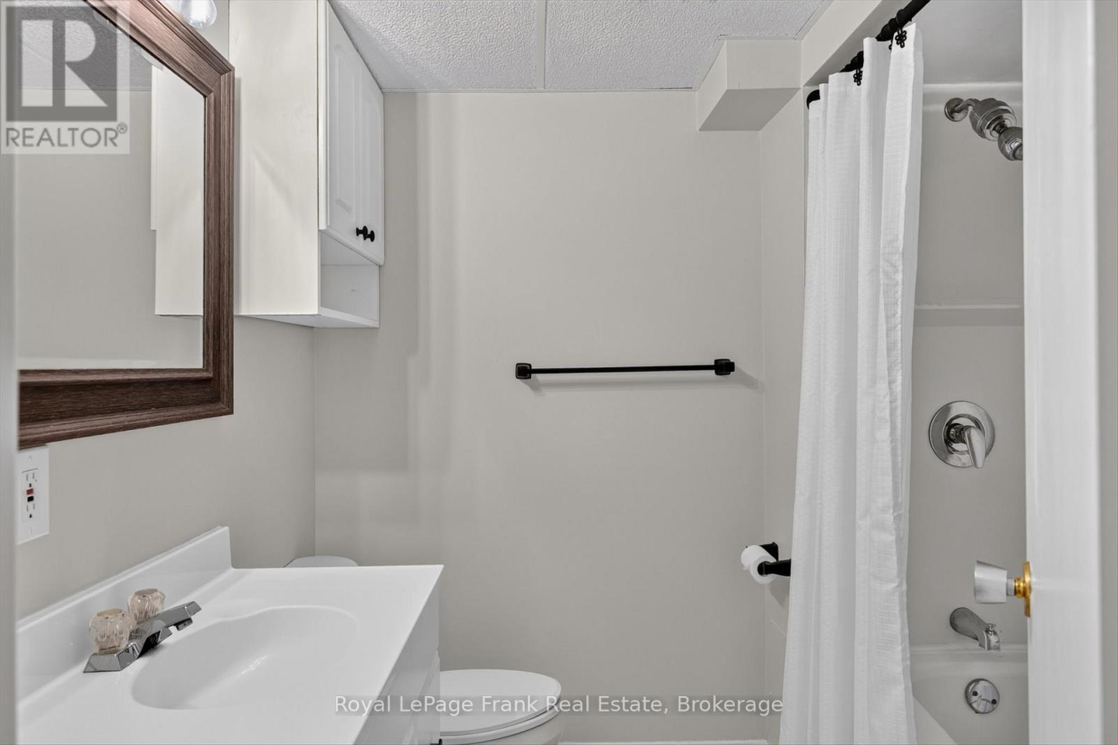 1717 WOODGROVE CRESCENT - 21