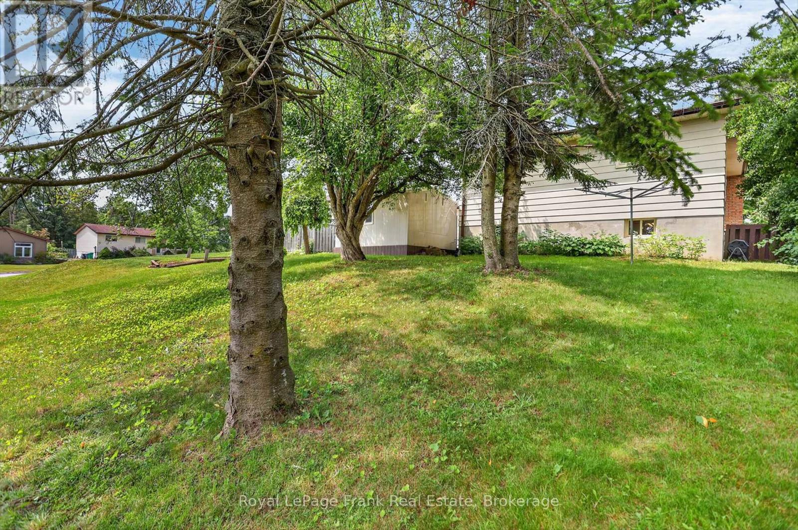 1717 WOODGROVE CRESCENT - 28