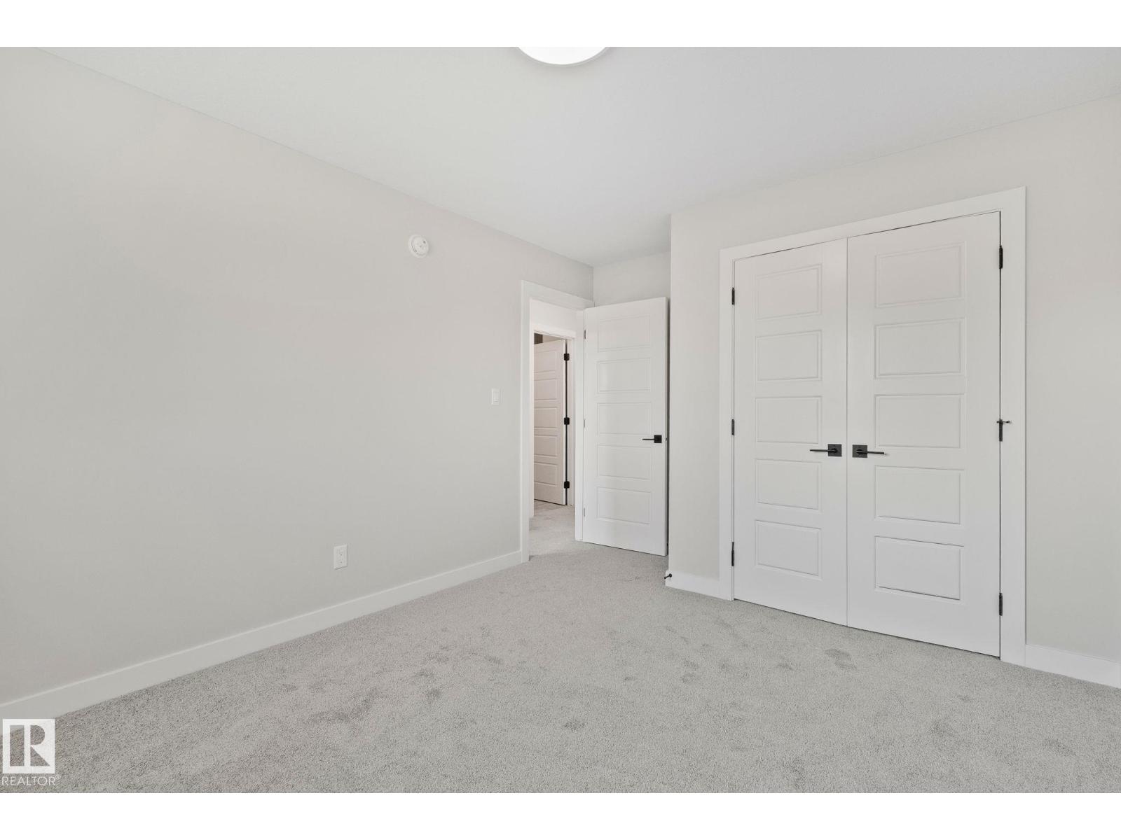 579 KLEINS CR - Image 25
