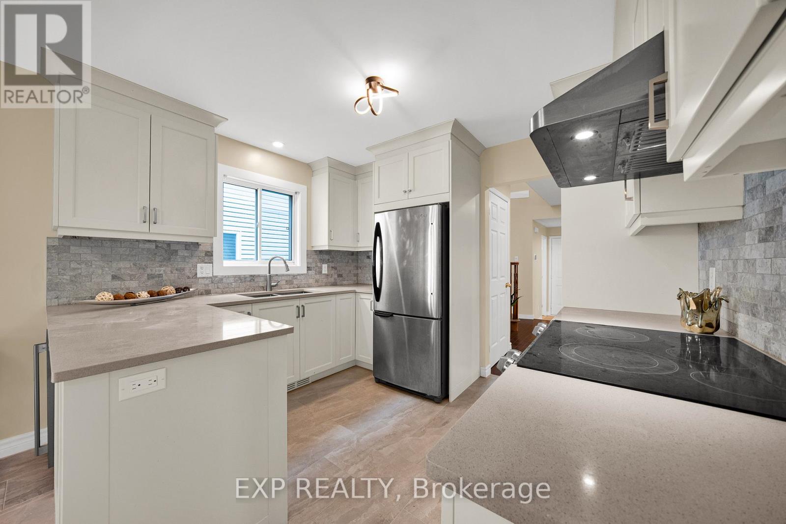 43 TRUMP AVENUE - 9