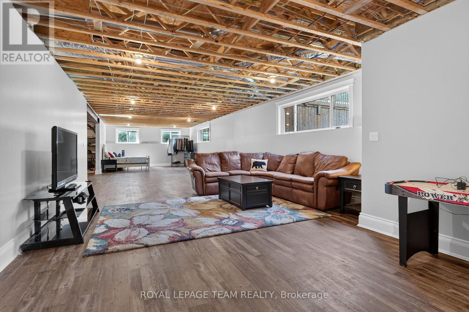 74 SMITH ROAD - Image 40
