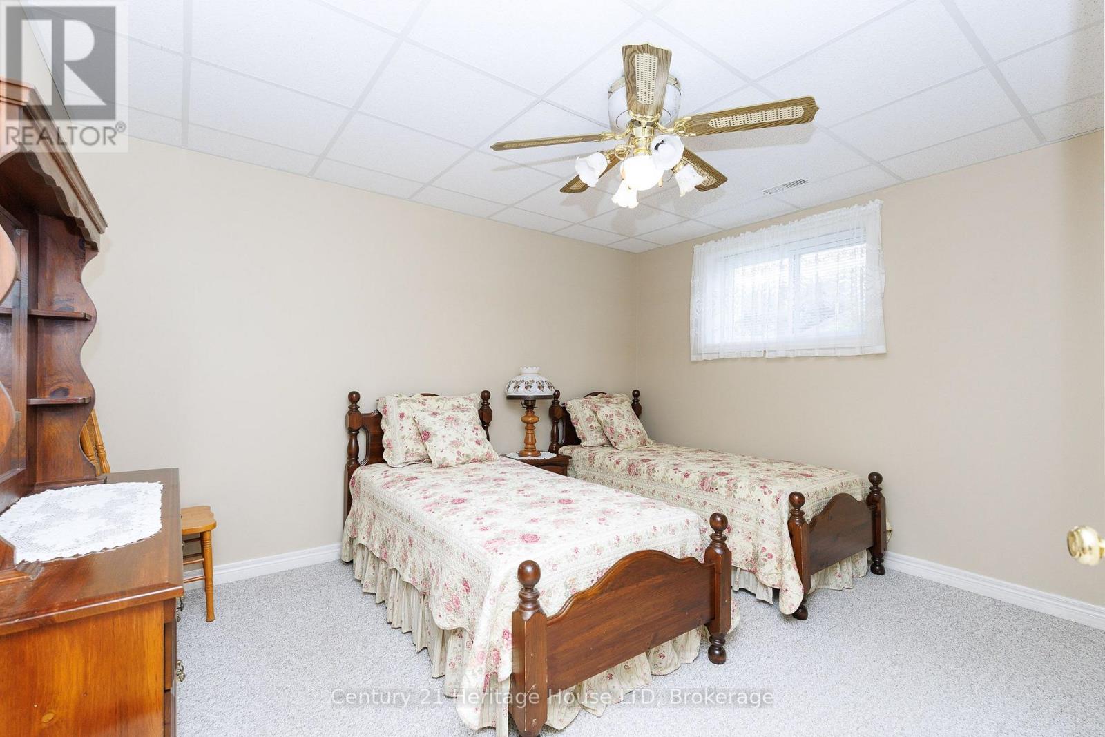 121 ROCHELLE CRESCENT - Image 29