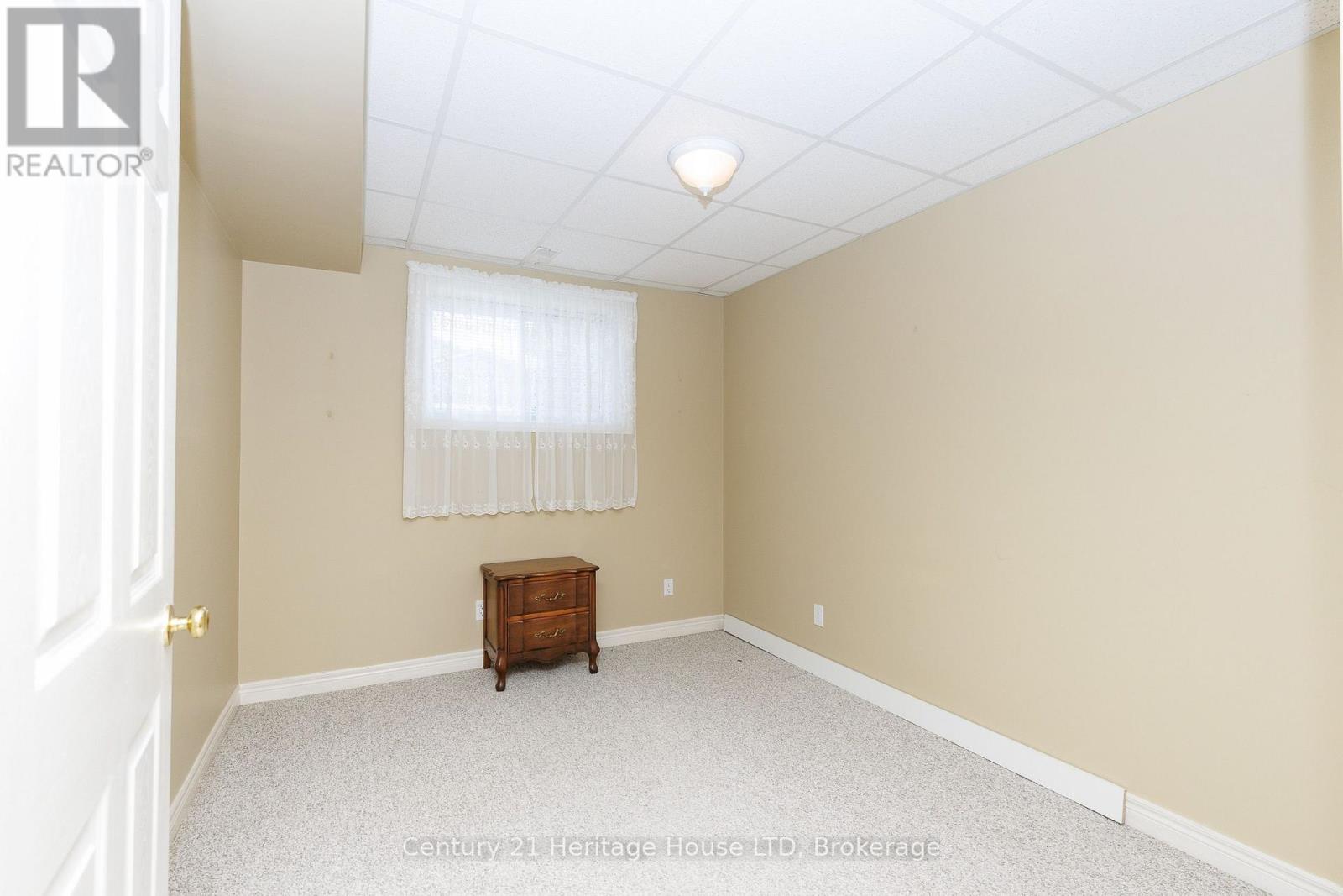 121 ROCHELLE CRESCENT - Image 31