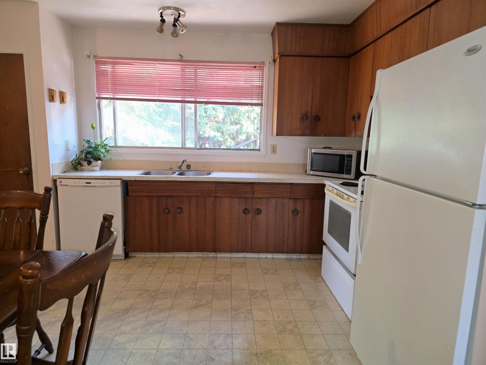 53 RAVEN DR - Image 13