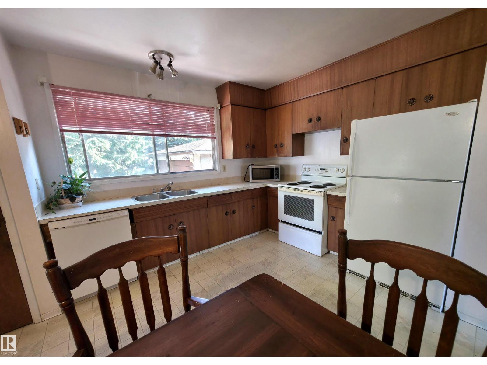 53 RAVEN DR - Image 11