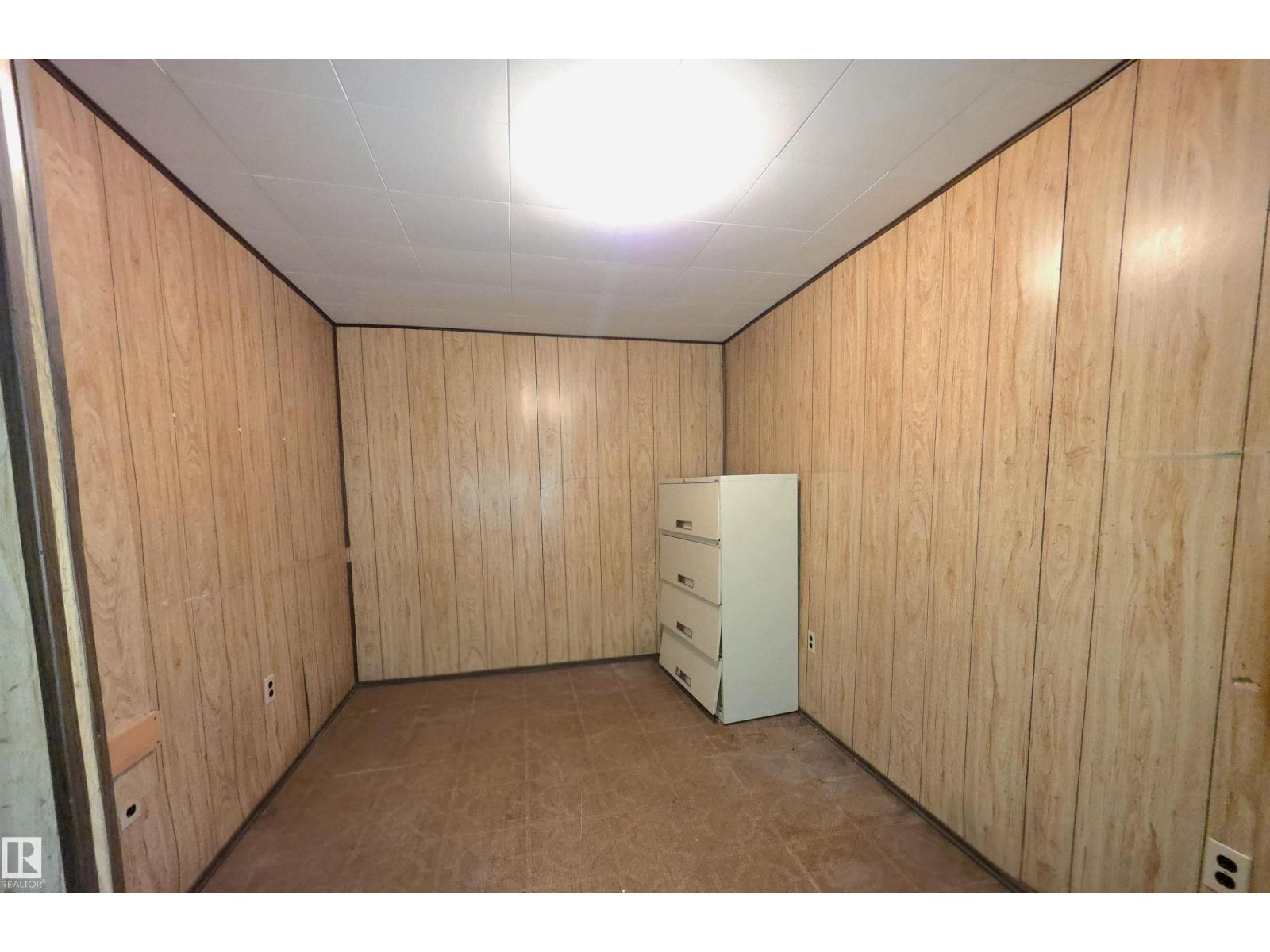53 RAVEN DR - Image 38