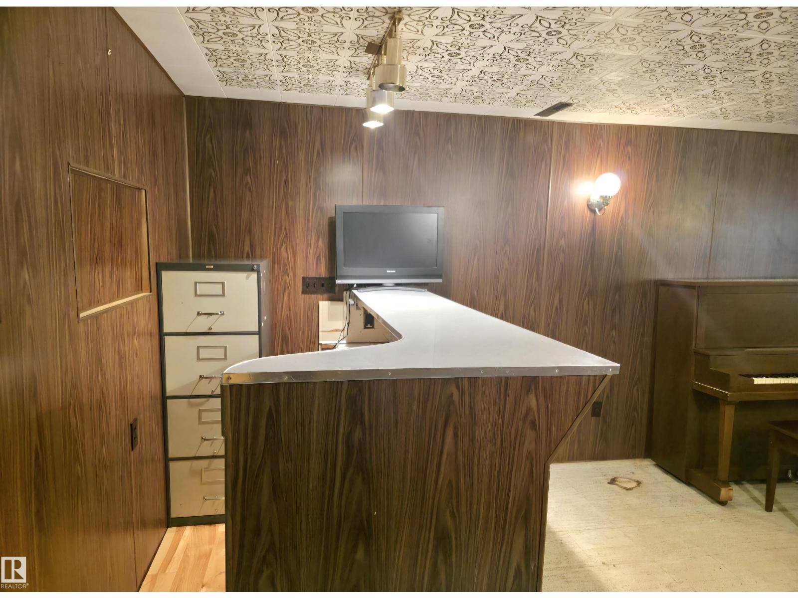 53 RAVEN DR - Image 34