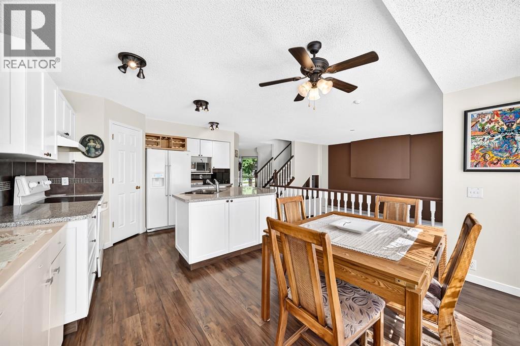 14954 Mt Mckenzie Drive SE, McKenzie Lake, Calgary photo 2