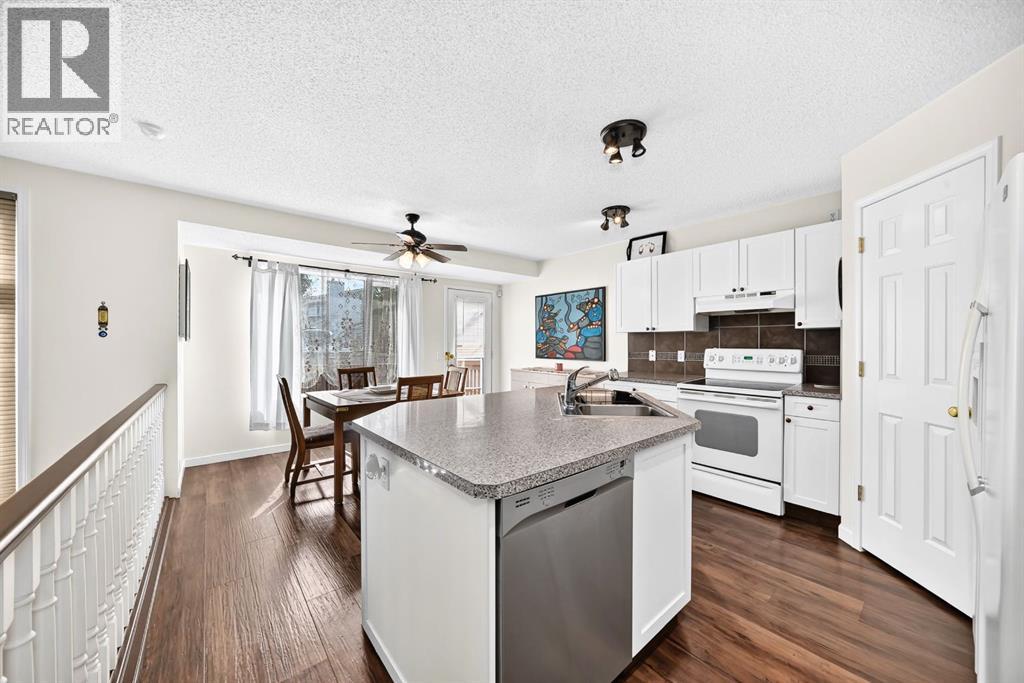 14954 Mt Mckenzie Drive SE, McKenzie Lake, Calgary photo 4