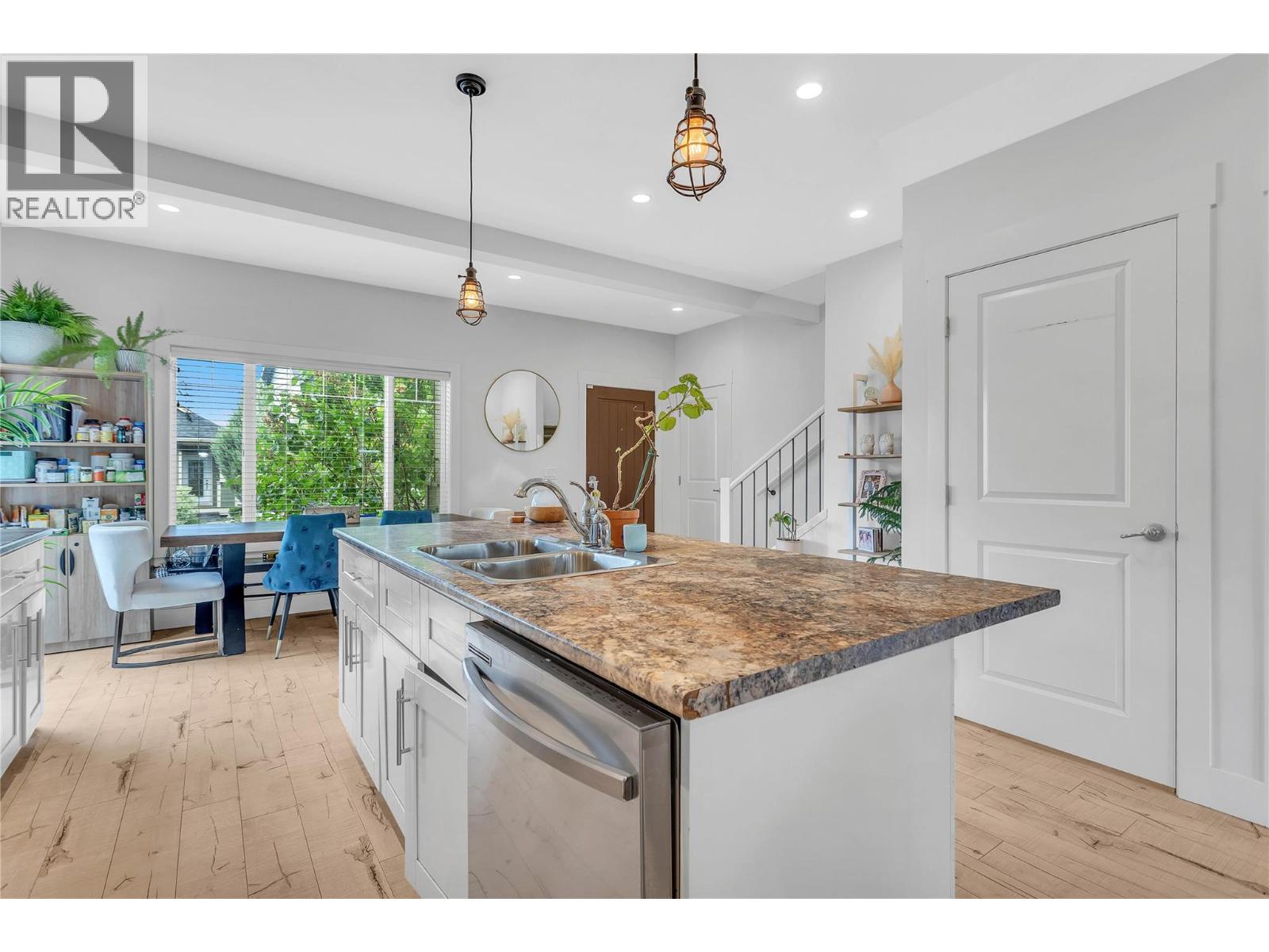  1279 Bergamot Avenue, Kelowna