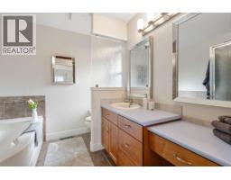 3492 Camelback Drive, Kelowna, BC V1X8A7 Photo 31