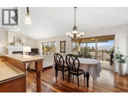 Dining nook - 3492 Camelback Drive, Kelowna, BC V1X8A7 Photo 15