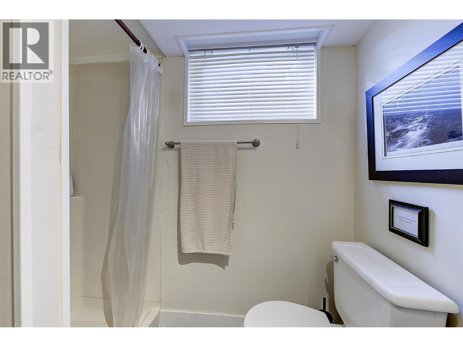 1040 Laurier Avenue - 28