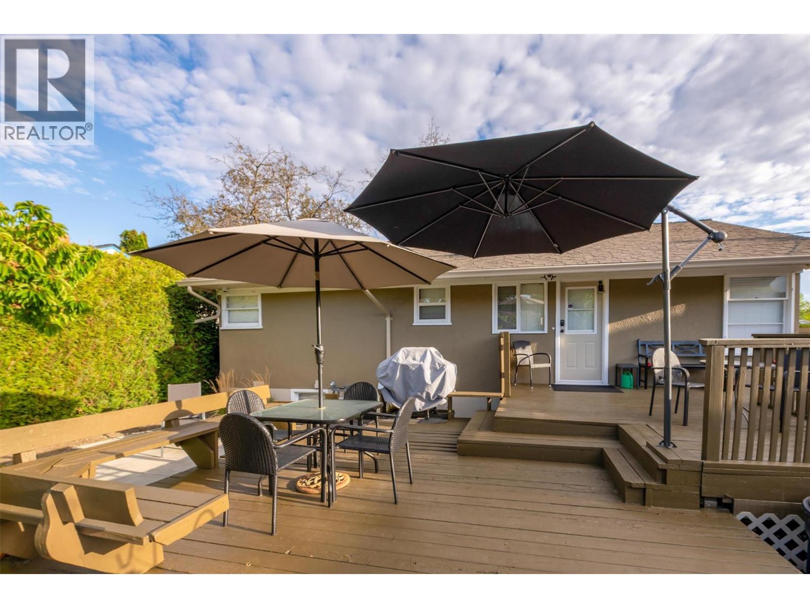 1040 Laurier Avenue - 38