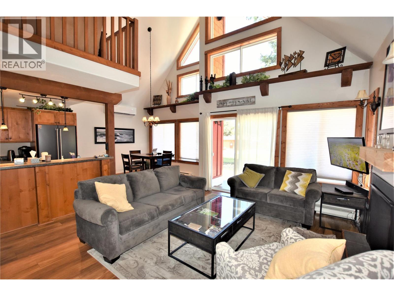 121 Deer Street - 8