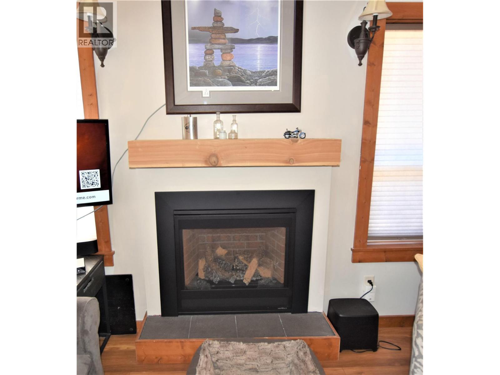121 Deer Street - 12