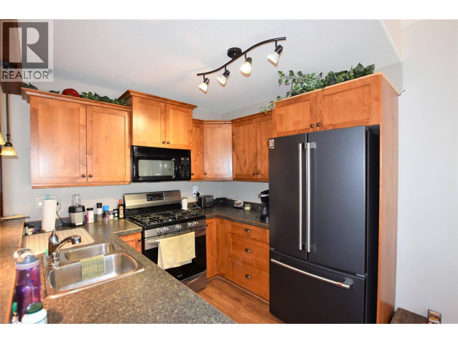 121 Deer Street - 15
