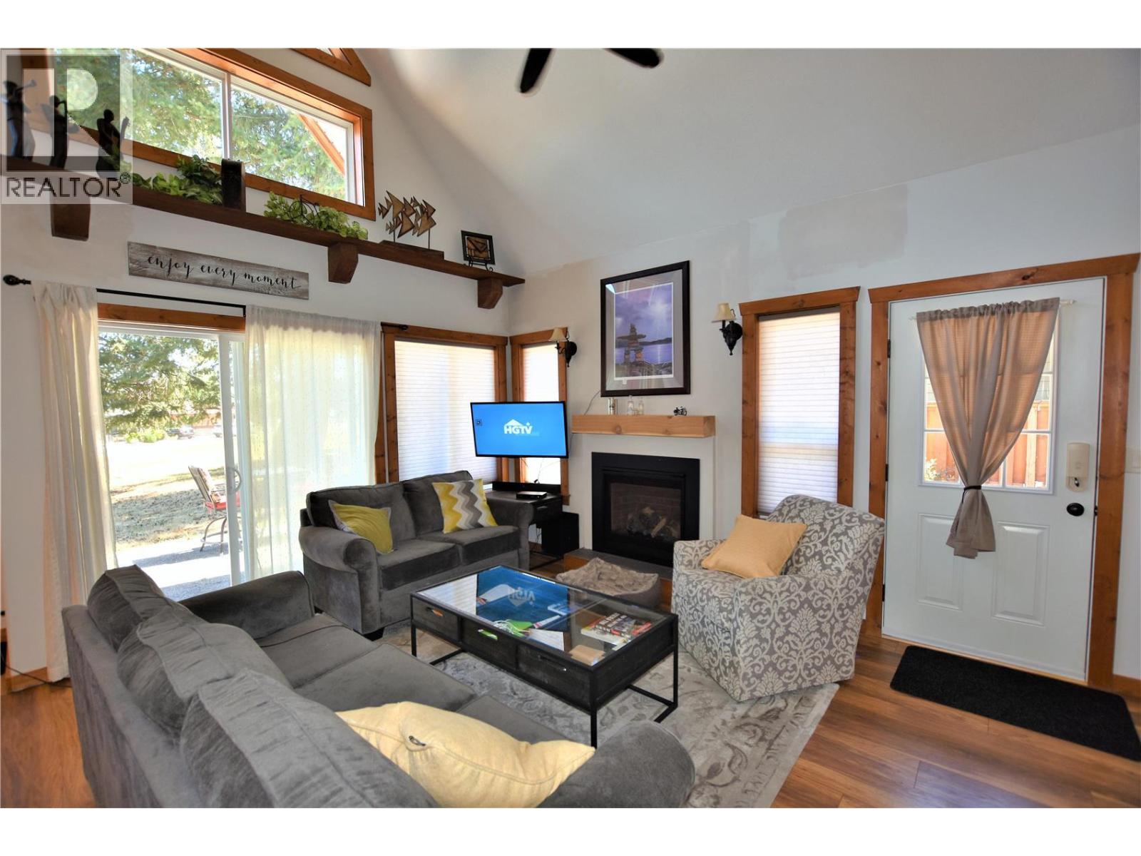 121 Deer Street - 9