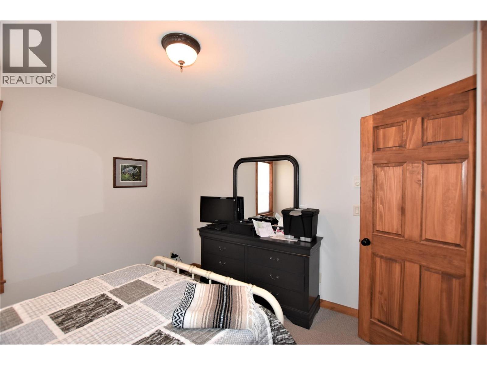 121 Deer Street - 24