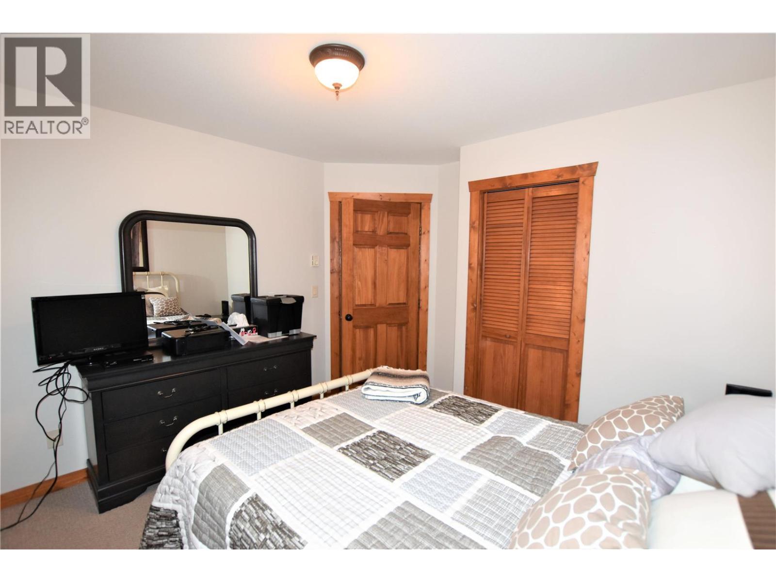 121 Deer Street - 23