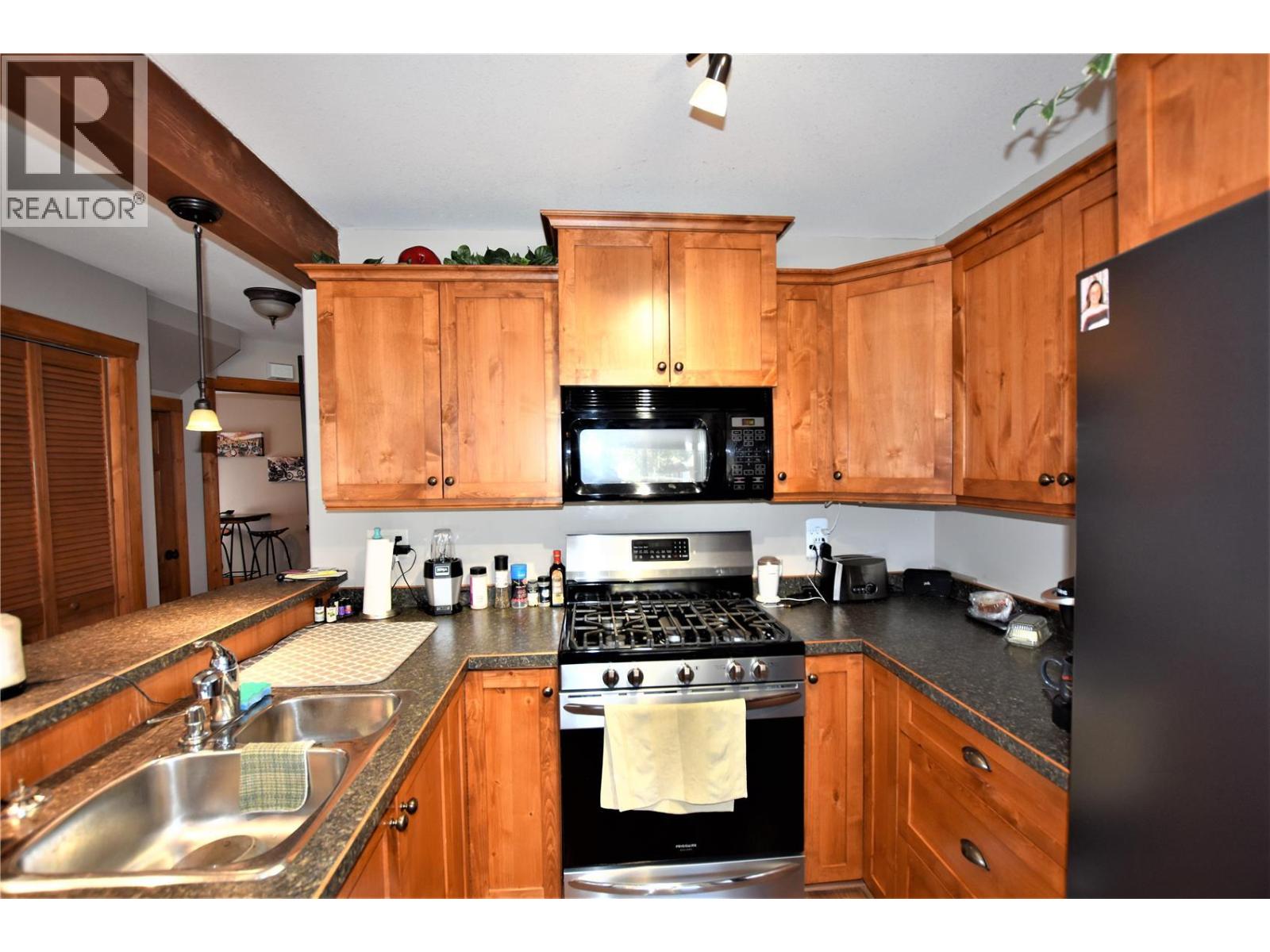 121 Deer Street - 13
