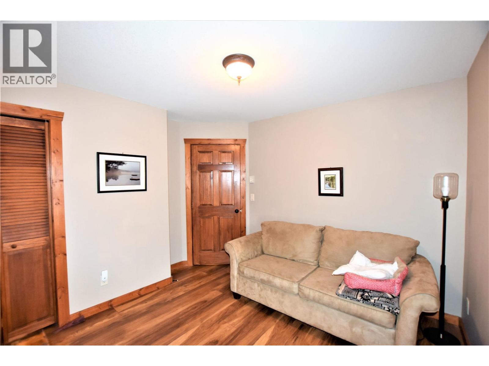 121 Deer Street - 27