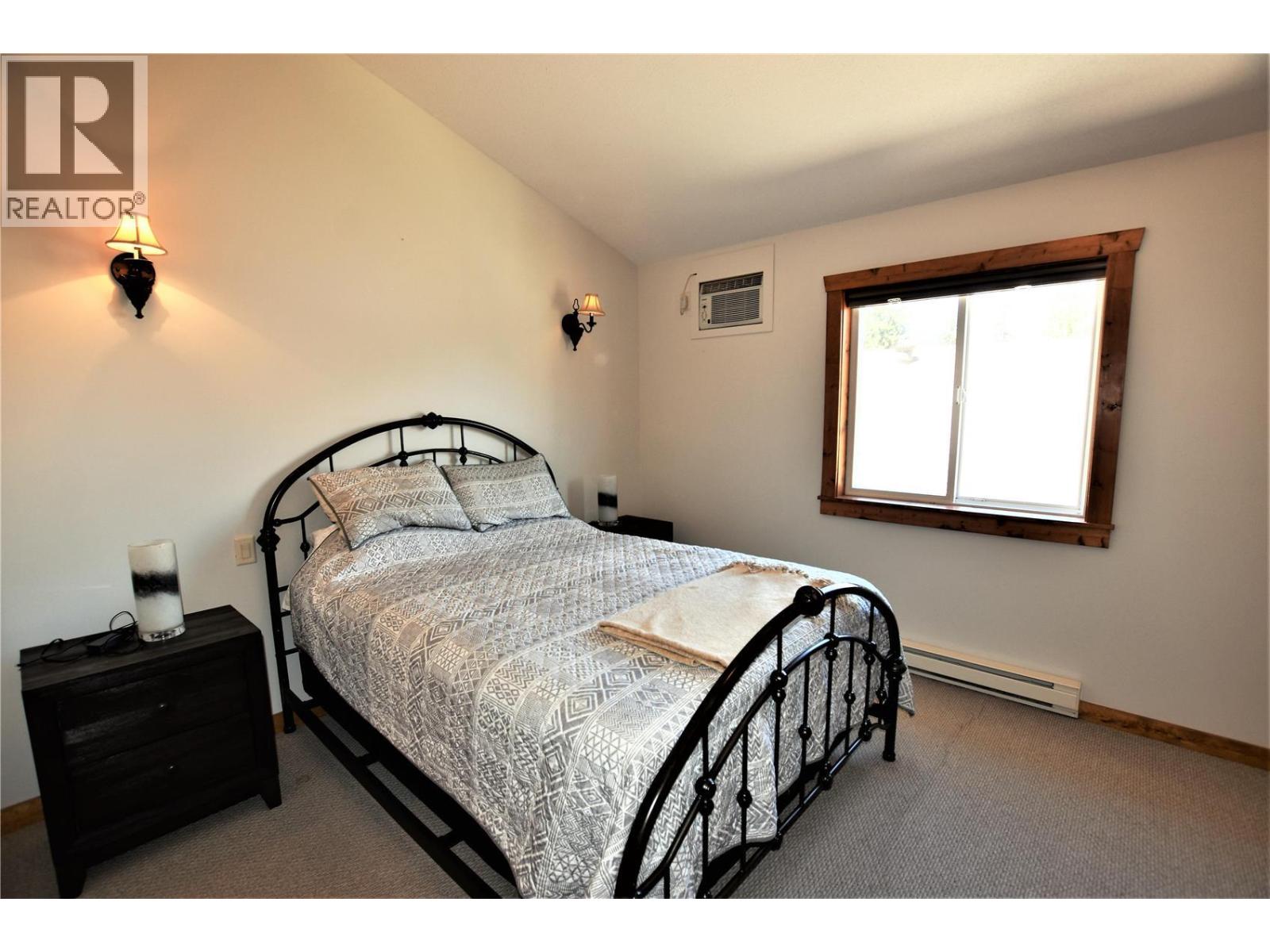 121 Deer Street - 31