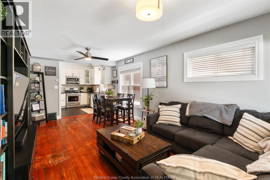 2322 LILLIAN AVENUE - 10