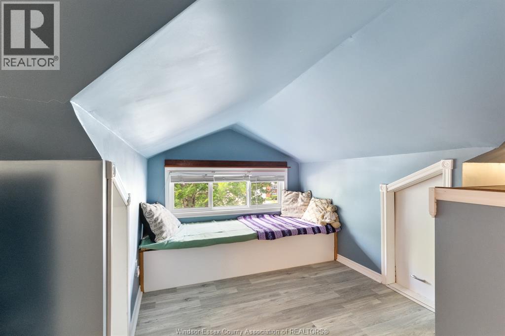 2322 LILLIAN AVENUE - 27