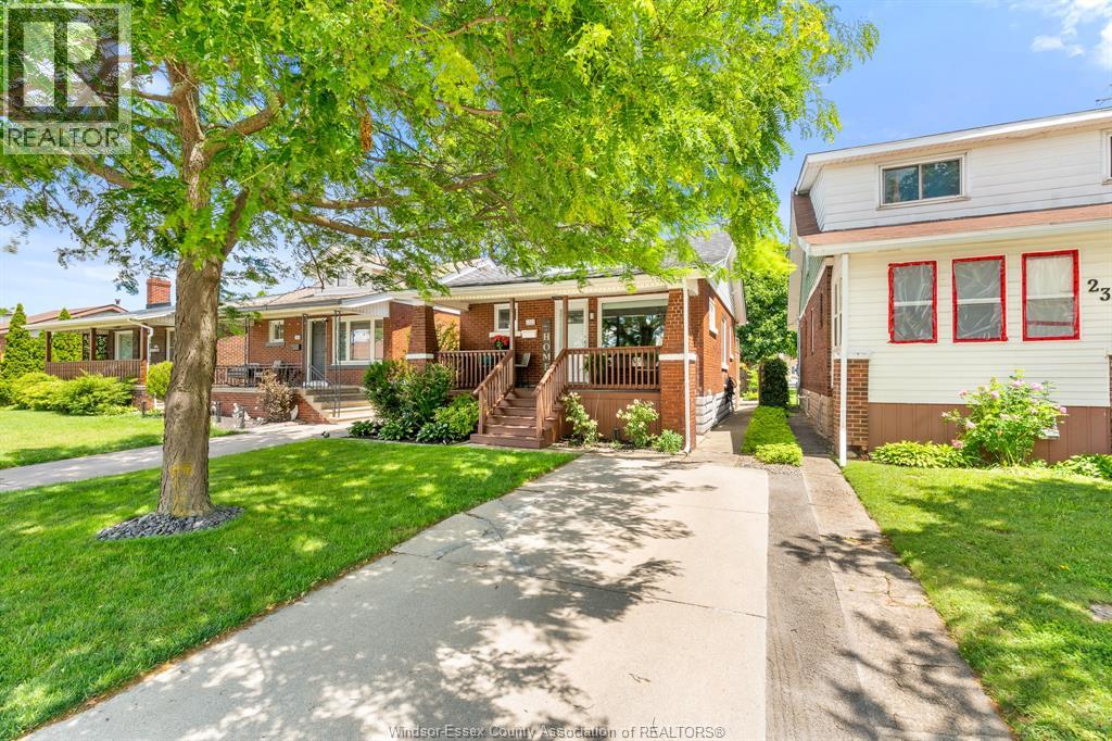 2322 LILLIAN AVENUE - 3