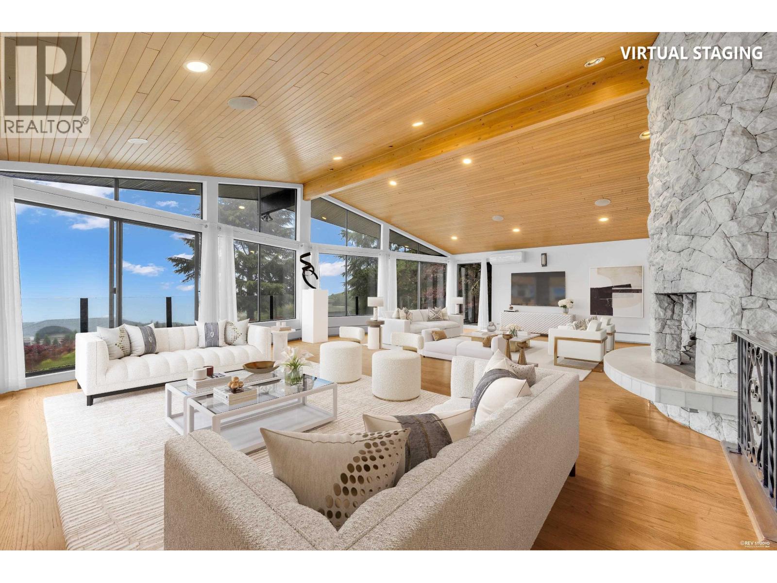 1403 CHIPPENDALE ROAD, West Vancouver