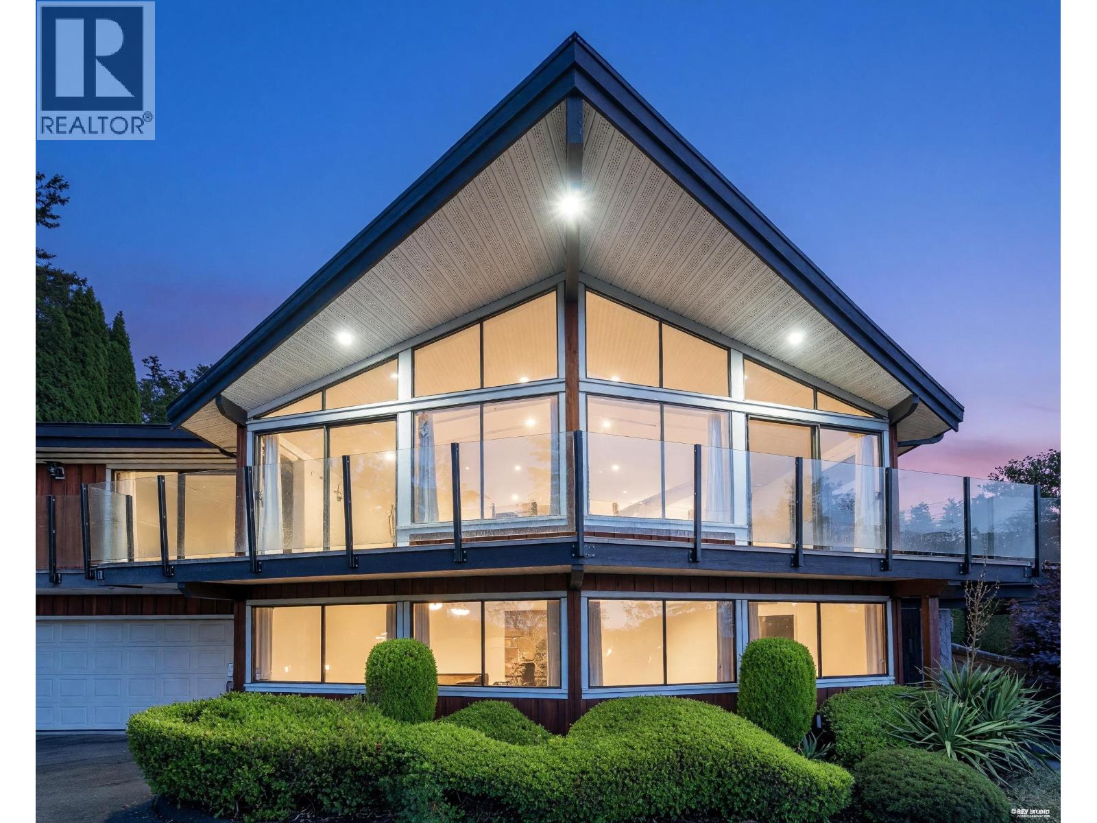 1403 CHIPPENDALE ROAD, West Vancouver