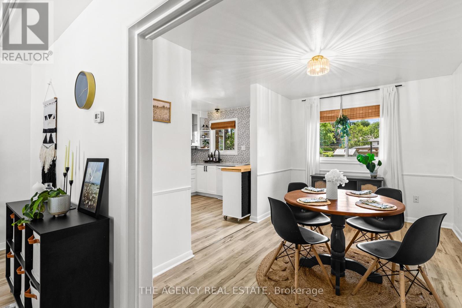 86 HAWKESBURY AVENUE - 6