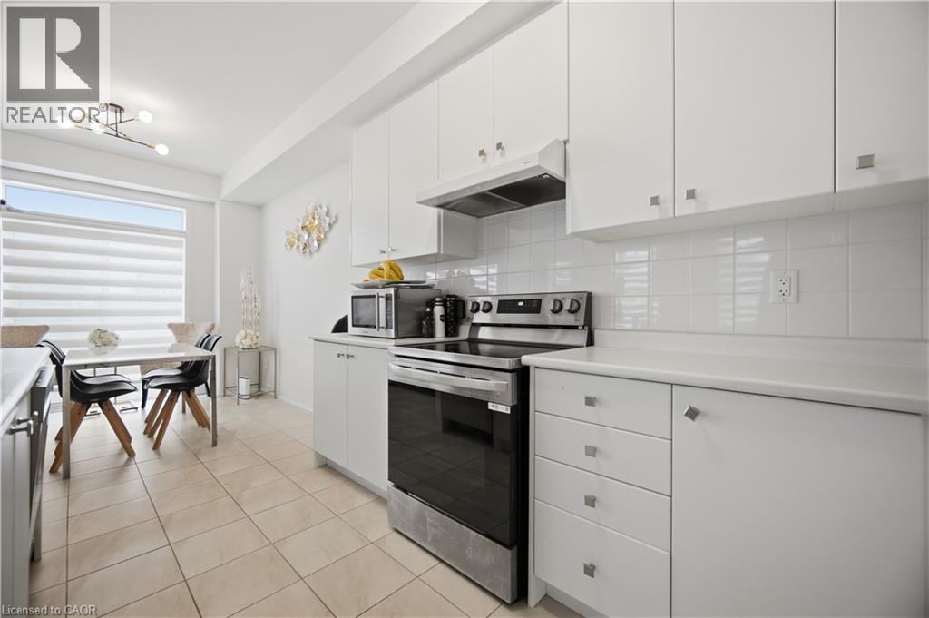 240 VELVET Way - 19