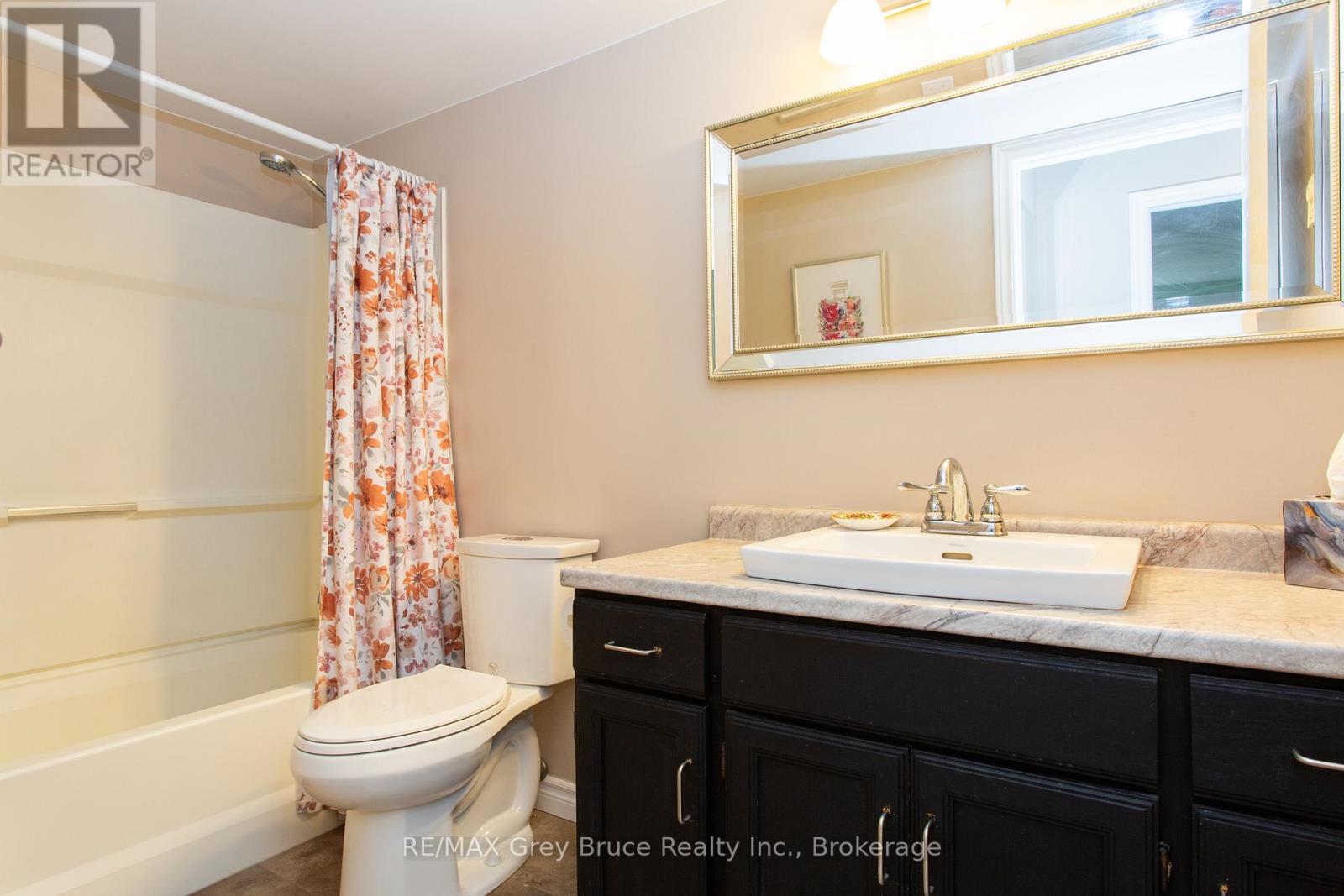 #206 125 HINKS STREET - 32