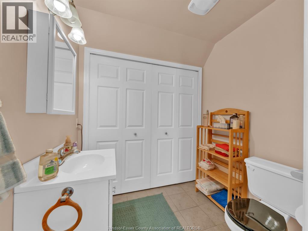545 LAKEVIEW - 25