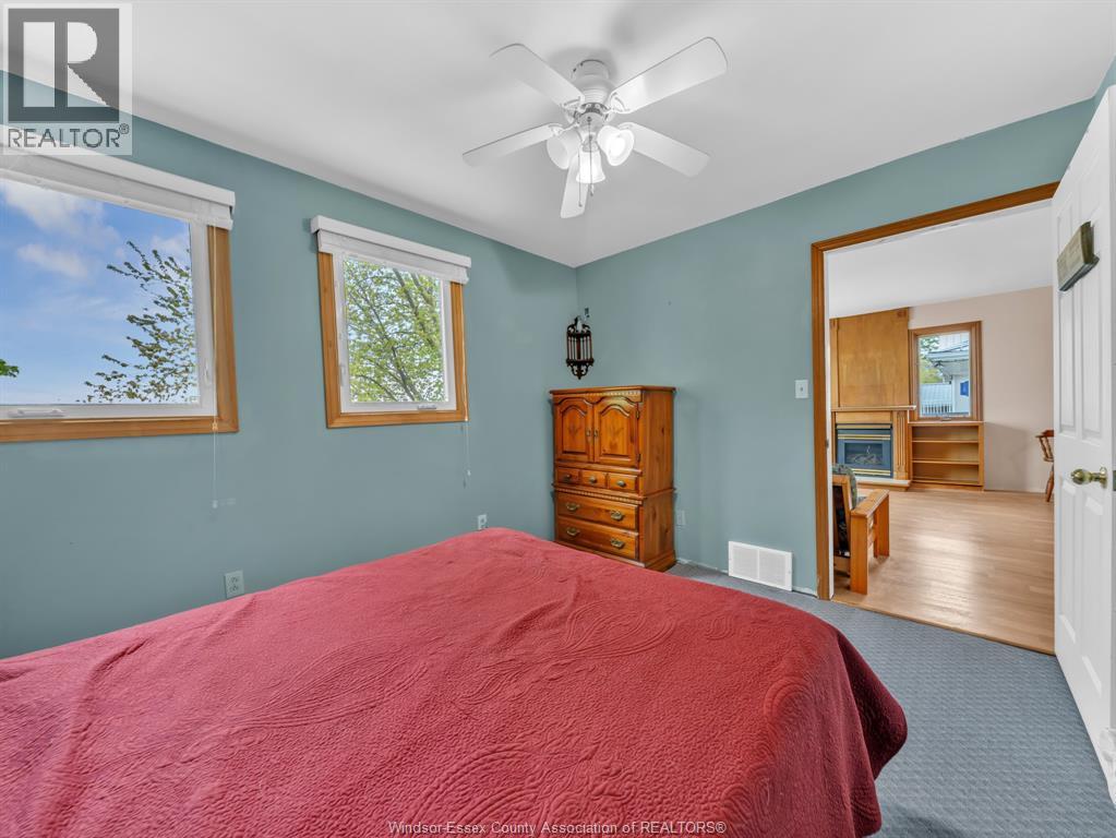 545 LAKEVIEW - Image 42