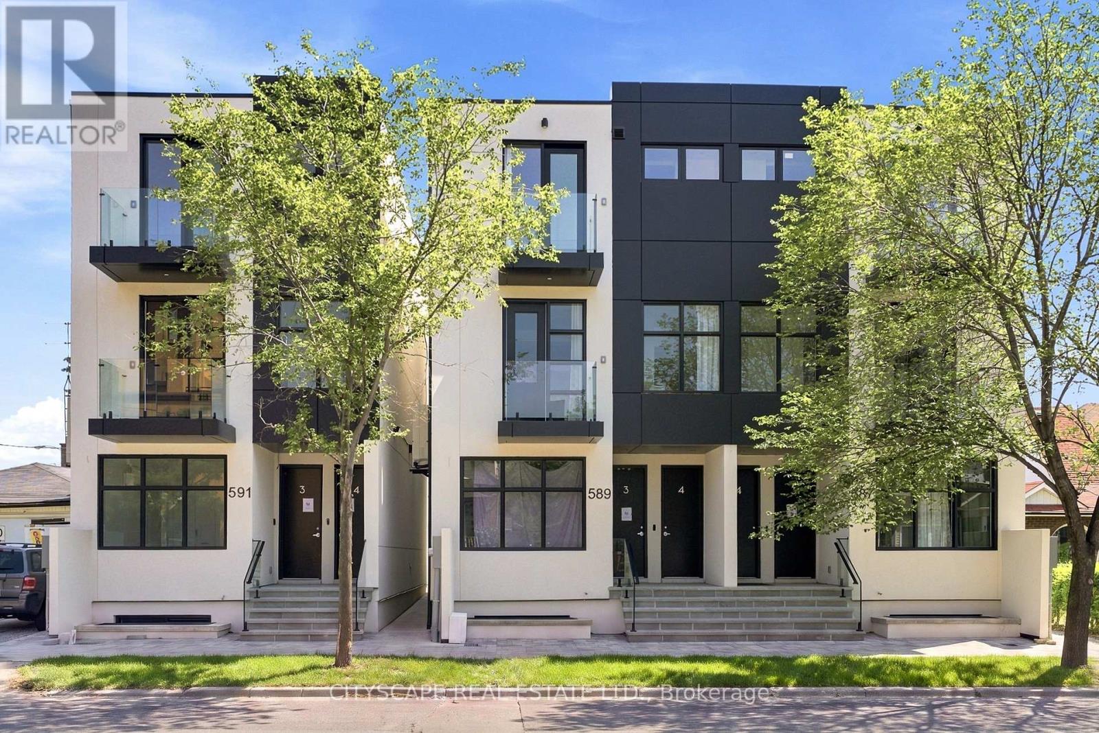 1 BSMT - 587 OAKWOOD AVENUE