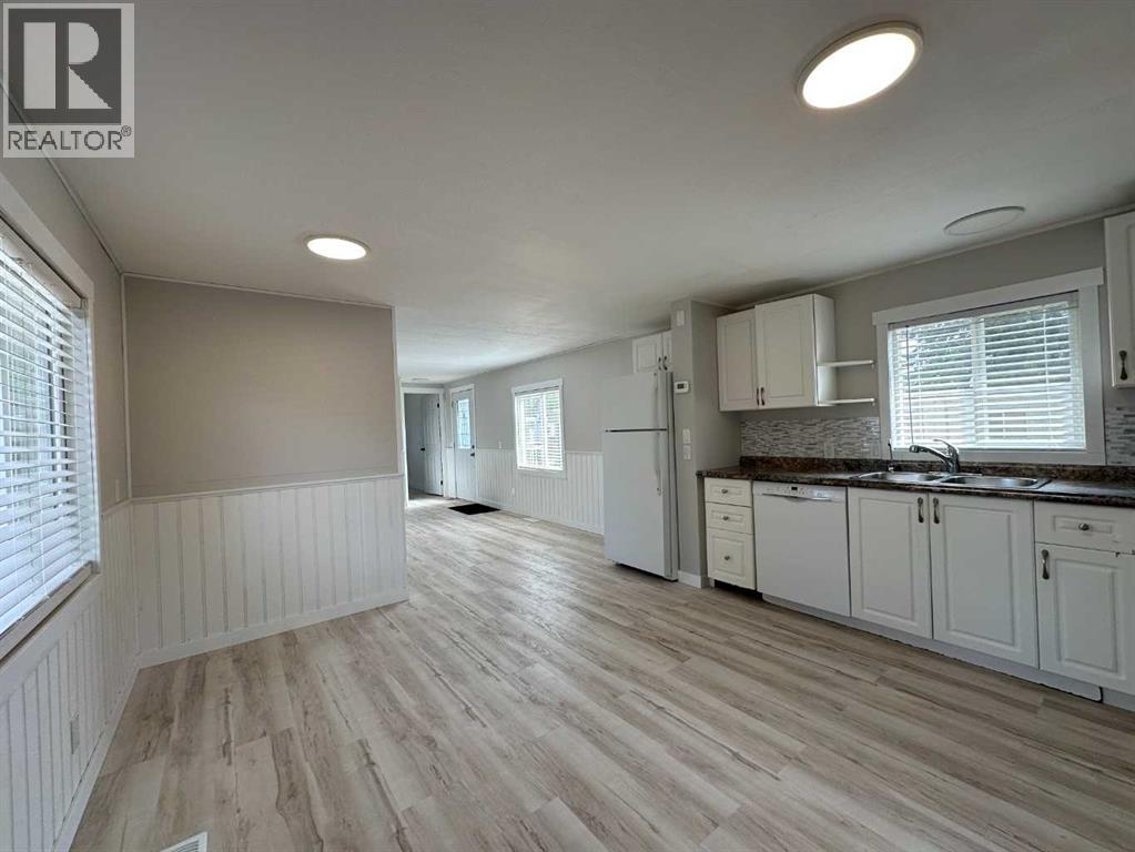 5020 Highway 2A, Ponoka