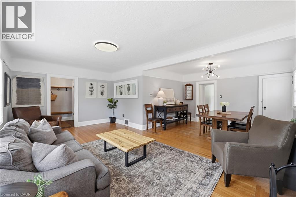 2153 CAROLINE Street - 11