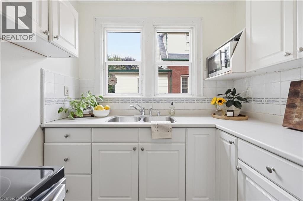 2153 CAROLINE Street - Image 15
